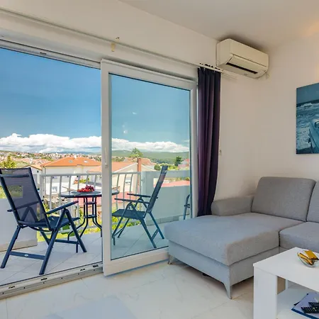 Apartman Curicta 1