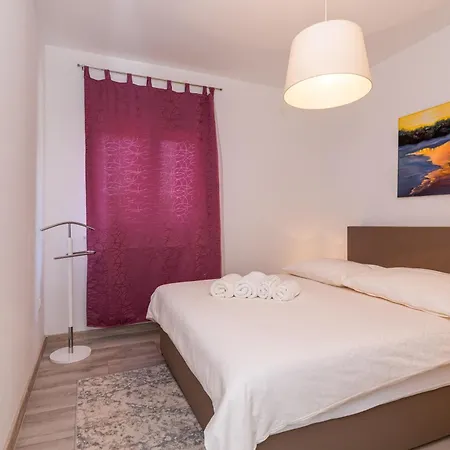 Apartman Curicta 1 Krk Town