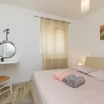 Curicta 1 *