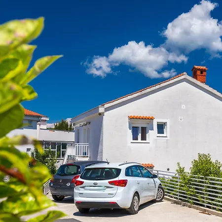 Appartement Curicta 1