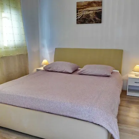 Curicta 1 Apartamento