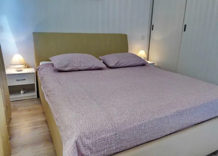 Apartament Curicta 1