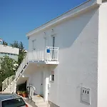 Lejlighed Curicta 1 *